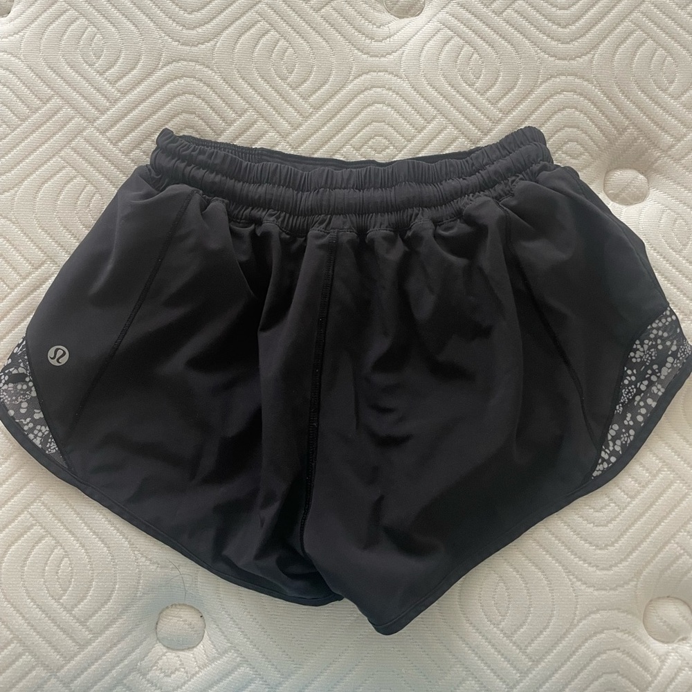 LuluLemon Hotty Hot shorts